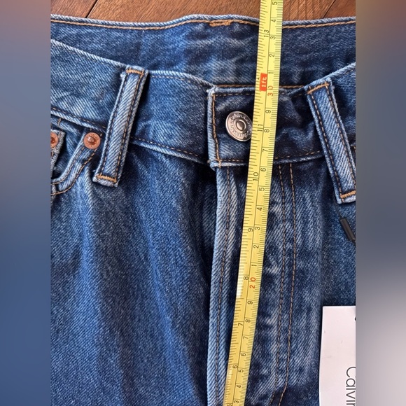 Calvin Klein Twisted Hem Retro Fit High Rise Jeans 27” inseam size 24 NWT - Picture 9 of 10